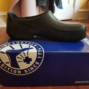 Birkenstock Clog (Perfect for Kitchen)